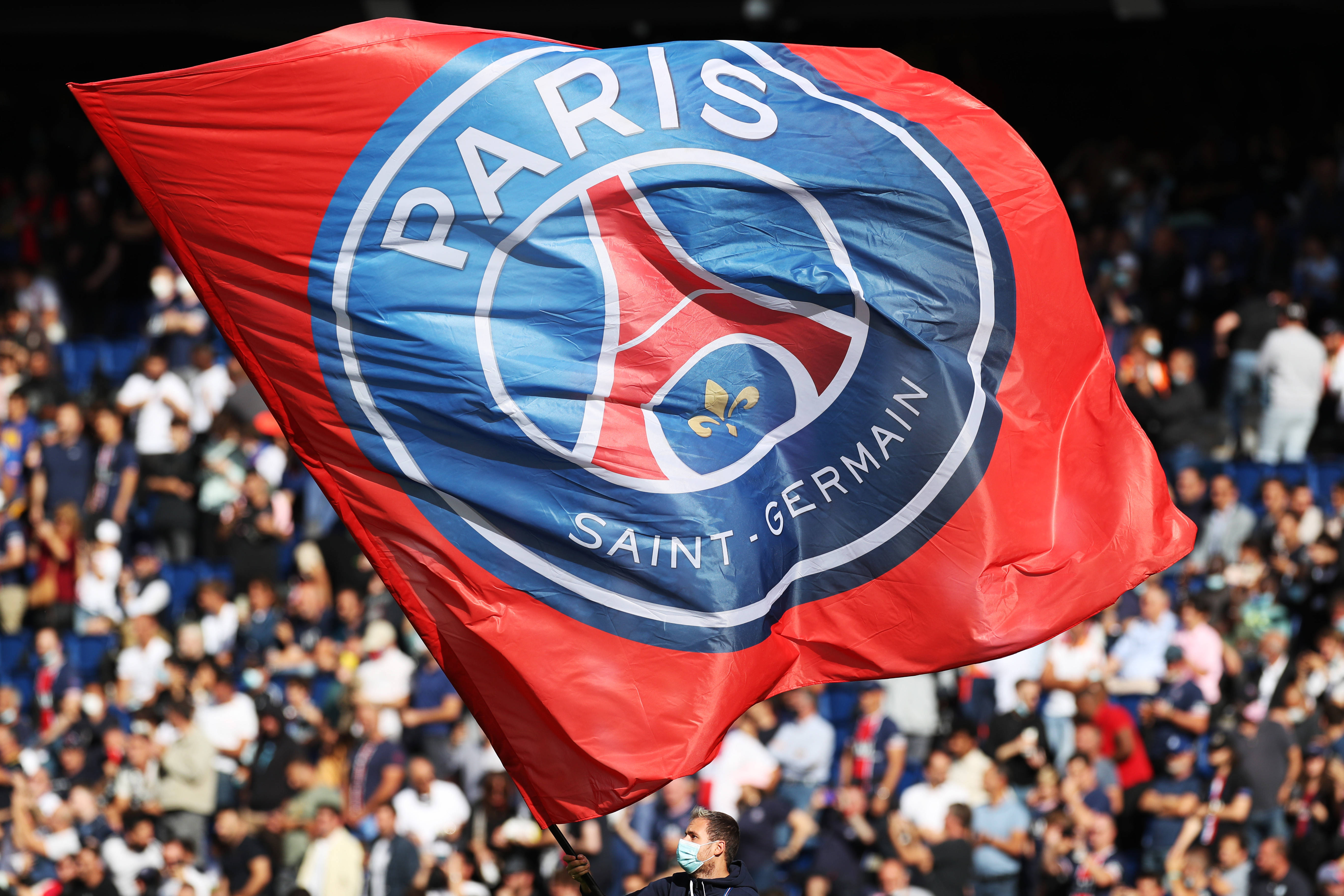 巴黎圣日耳曼全取三分，领先积分榜的简单介绍