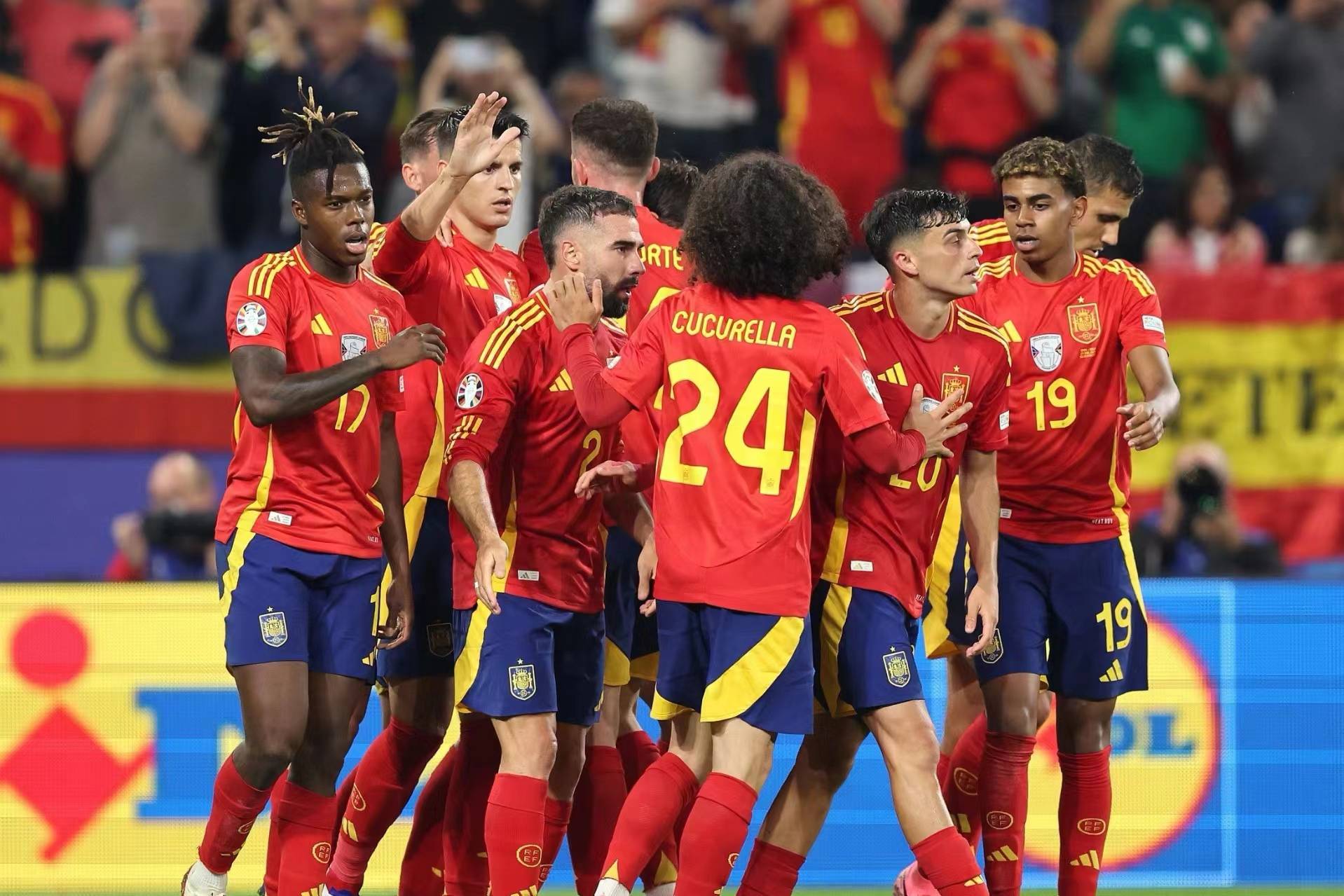 西班牙队全面复苏,欧洲劲旅崛起 西班牙队全面复苏,欧洲劲旅崛起