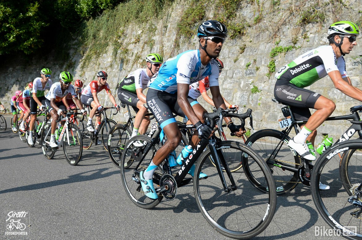 马诺努表示继续留在那不勒斯队，未来展望乐观