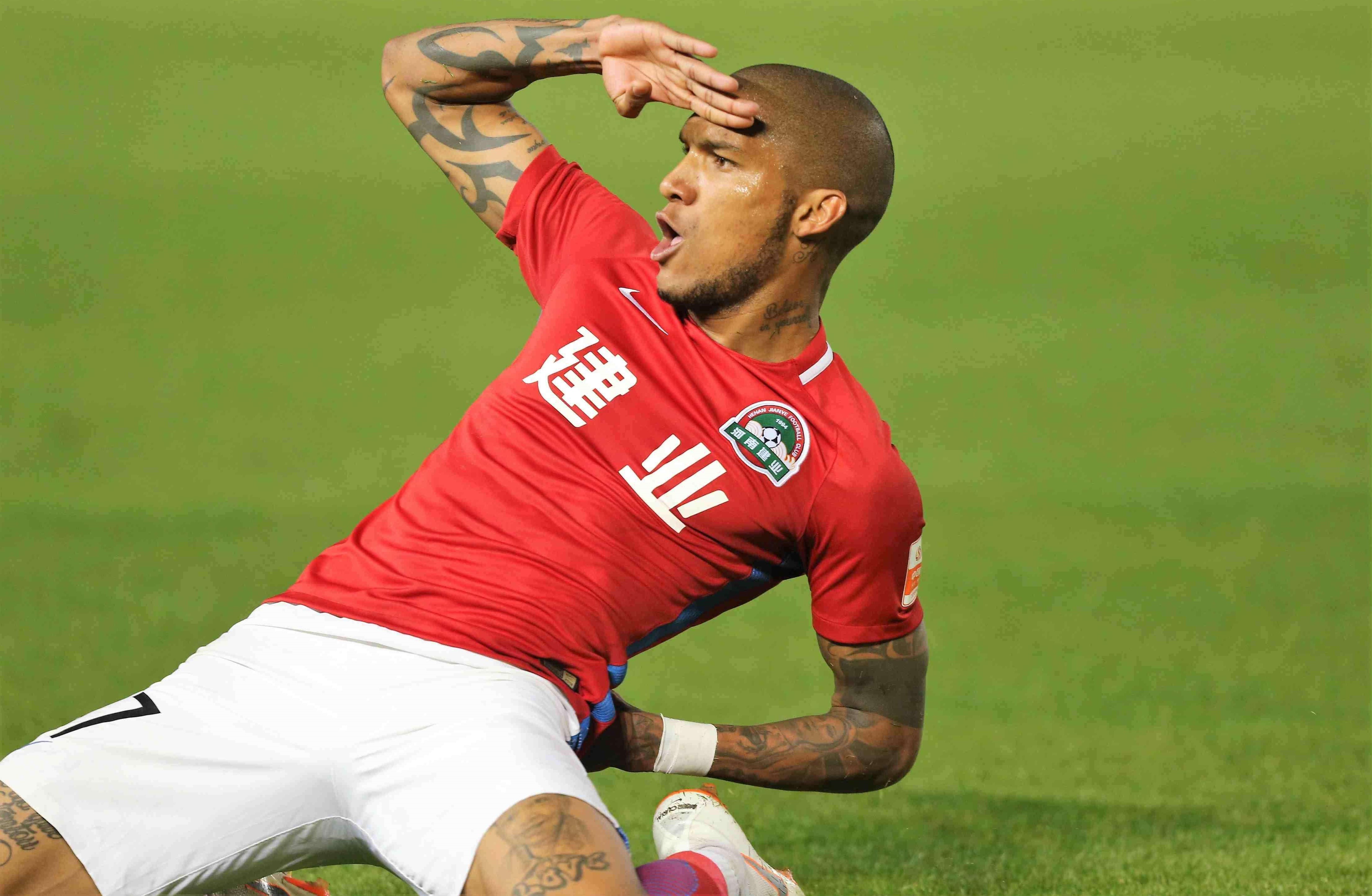 斯图加特凭借铁桶防守,客场力保不败战绩的简单介绍 斯图加特凭借铁桶防守,客场力保不败战绩的简单介绍