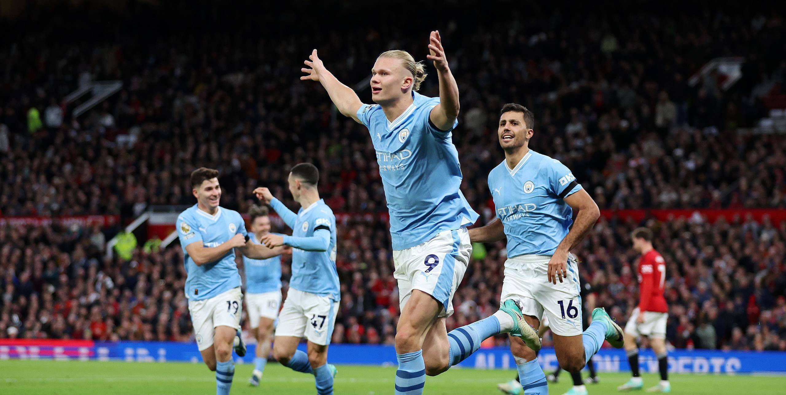 曼联险胜,赢得了一场惊险比赛! 曼联险胜,赢得了一场惊险比赛!