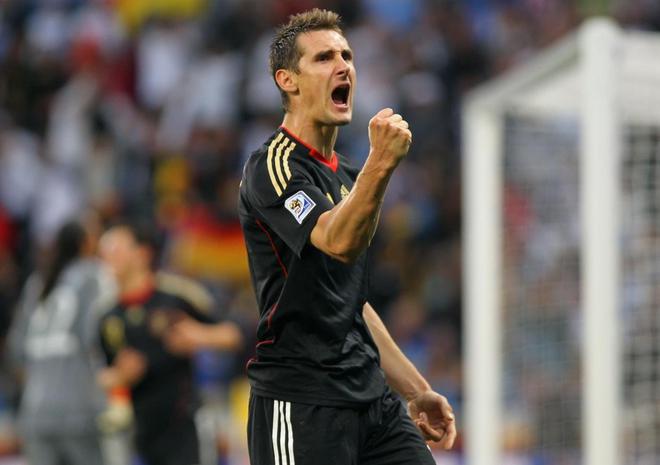 关于德国不敌乌克兰，克洛泽执教首秀落败遭遇信任危机的信息