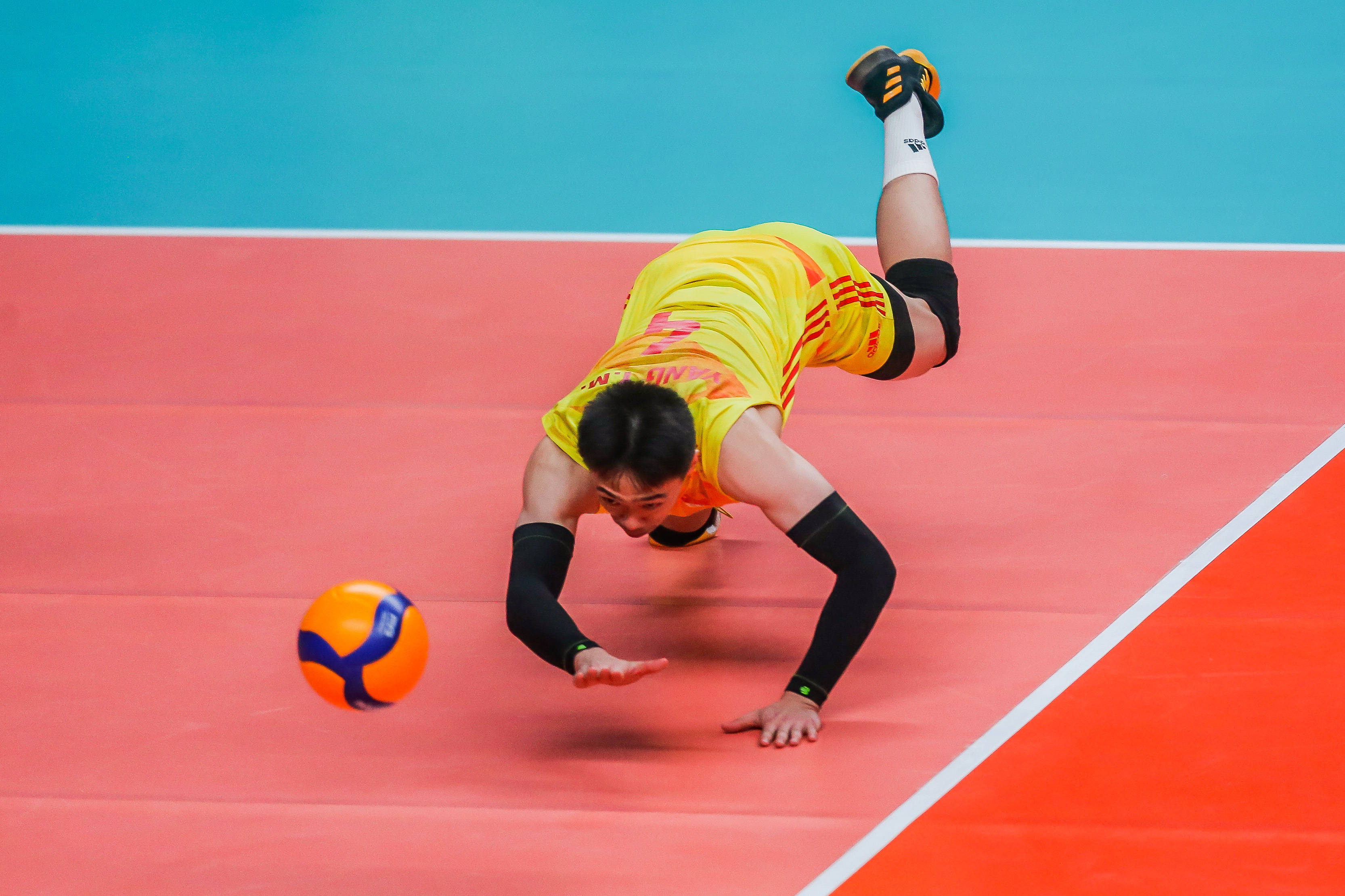 关于意大利篮球联赛季后赛打响,强队实力彰显的信息 关于意大利篮球联赛季后赛打响,强队实力彰显的信息