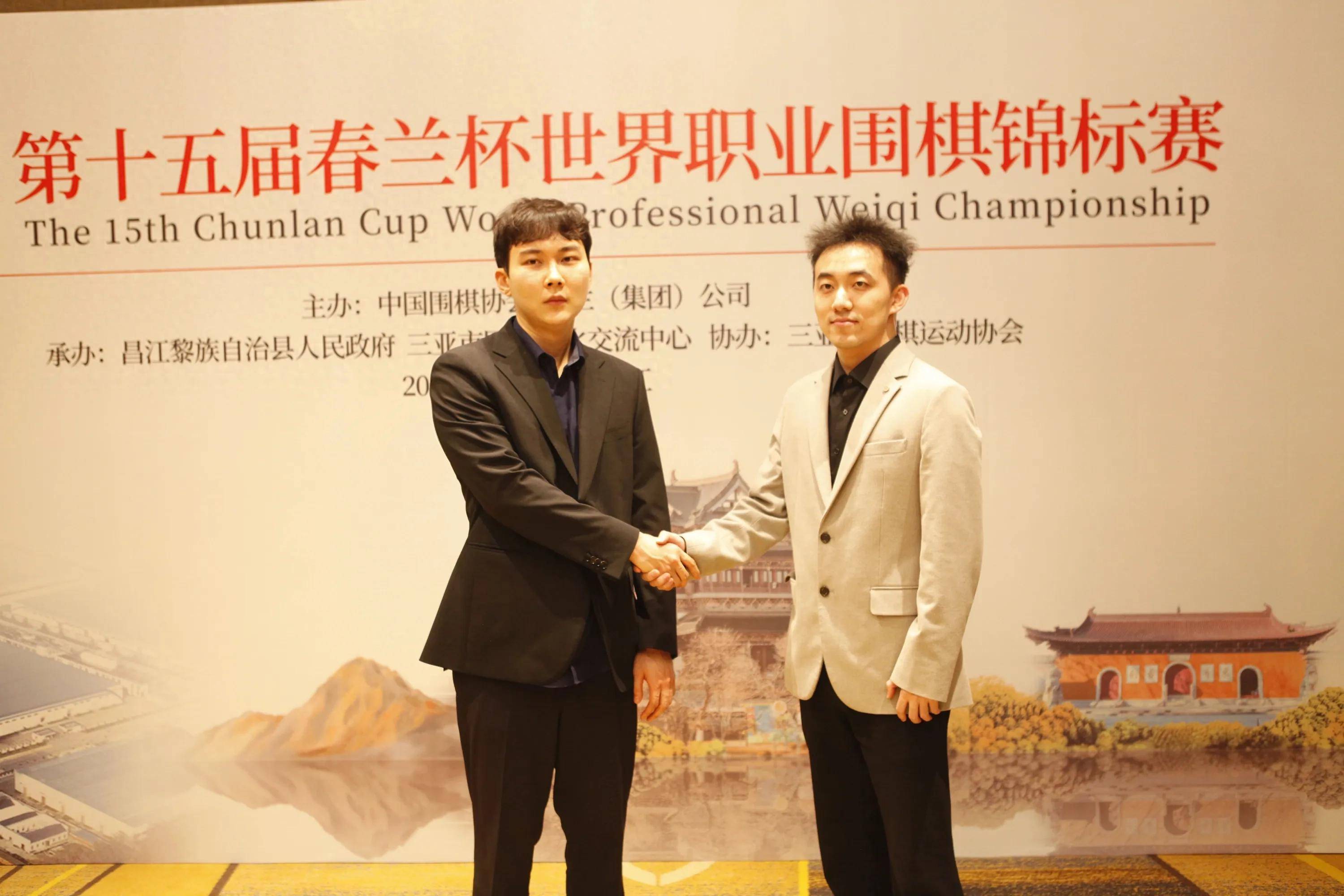 包含联赛强劲开局,豪门扬眉展示实力的词条 包含联赛强劲开局,豪门扬眉展示实力的词条