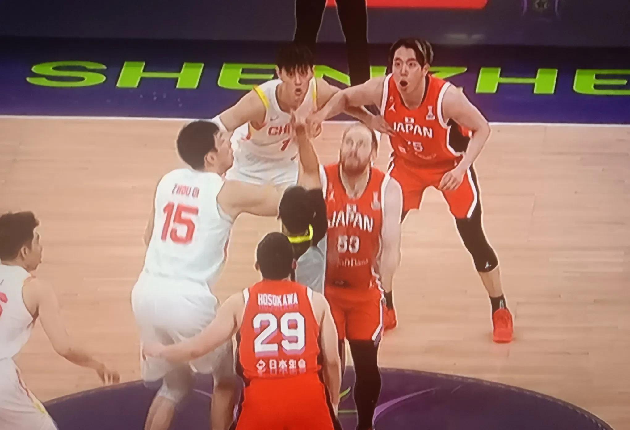 亚洲豪门球队战术调整，为下一场比赛做准备