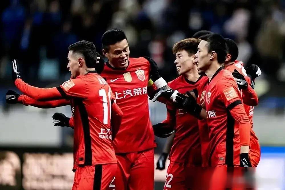 伊斯特尔球队主力中场伤愈或参加比赛的简单介绍