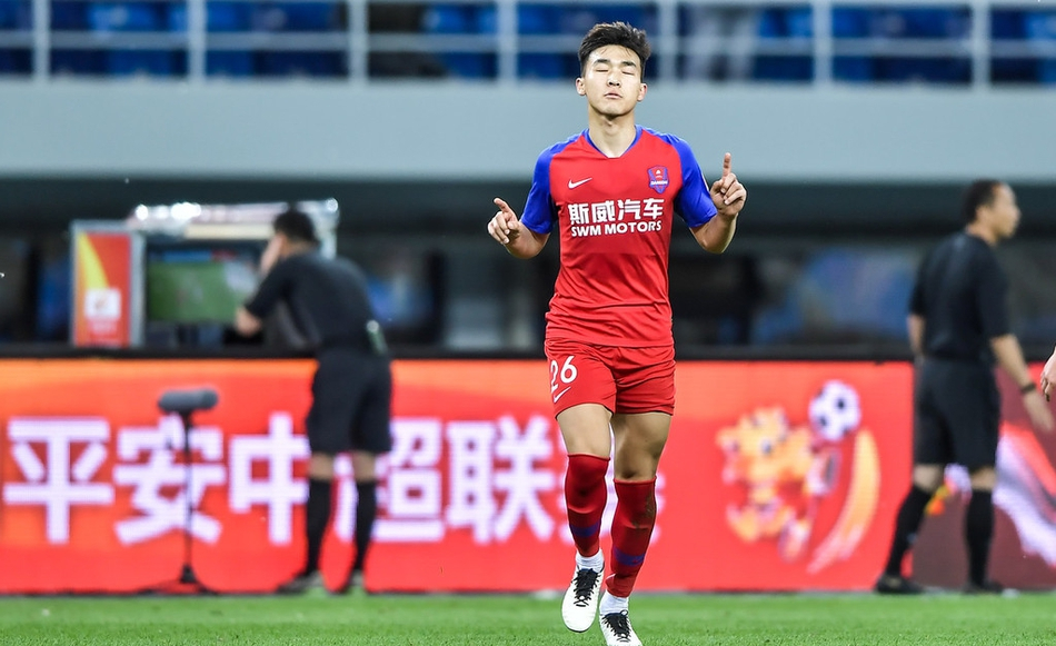 包含重庆斯威主场取得胜利继续领跑积分榜的词条 包含重庆斯威主场取得胜利继续领跑积分榜的词条