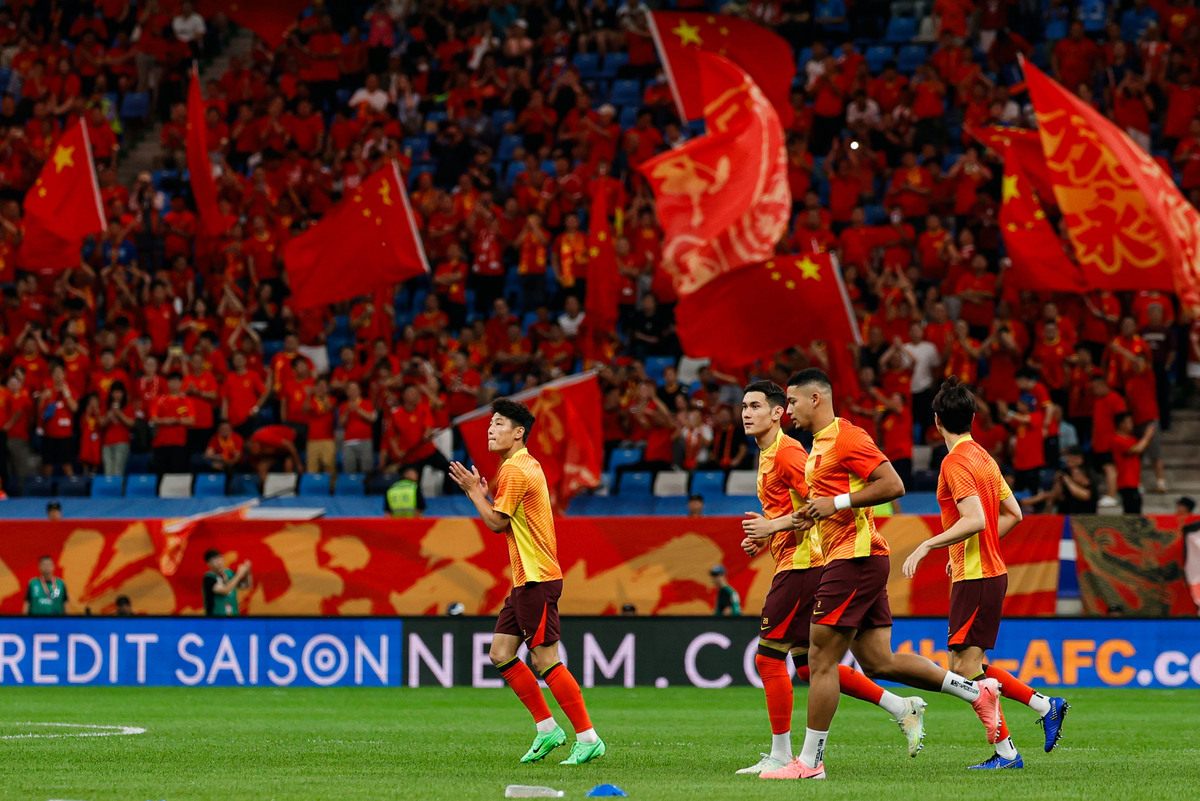 亚洲足球比赛中中国队斩获重大胜利 亚洲足球比赛中中国队斩获重大胜利