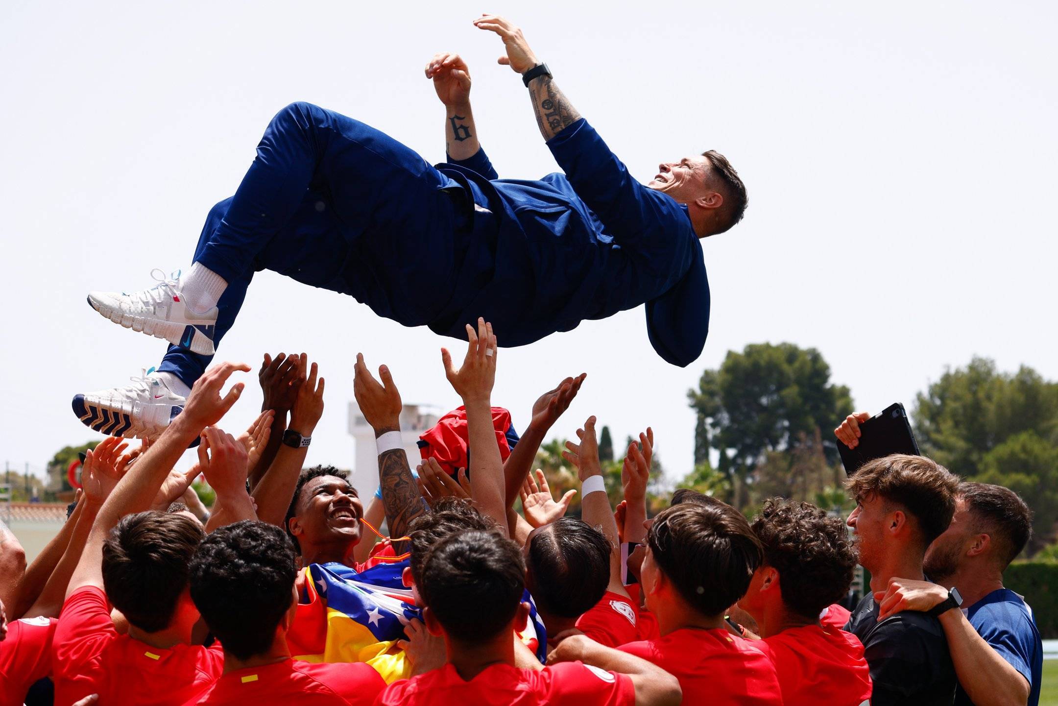 马竞主帅赞扬球队表现,赢得好评 马竞主帅赞扬球队表现,赢得好评