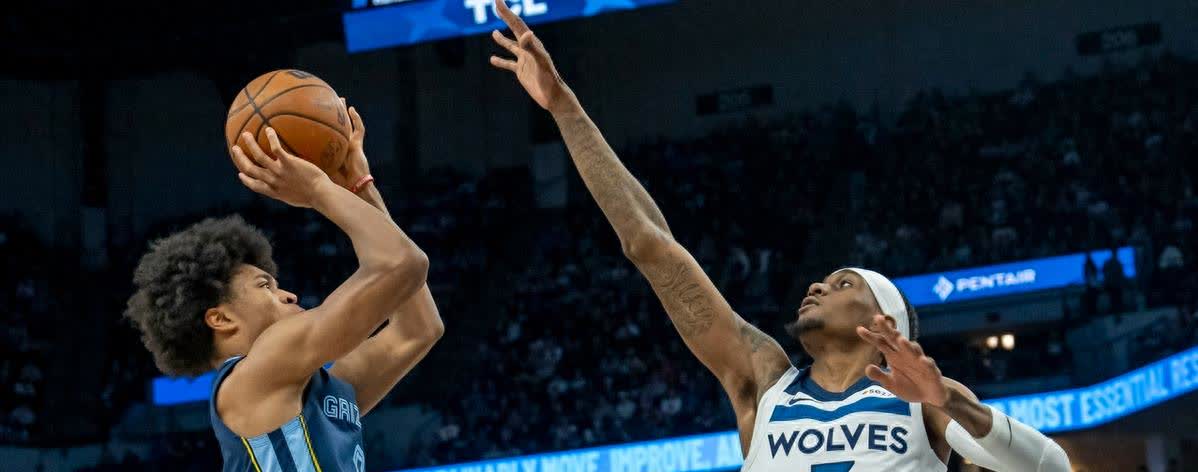 开拓者队在客场力克灰熊,取得连胜的简单介绍 开拓者队在客场力克灰熊,取得连胜的简单介绍