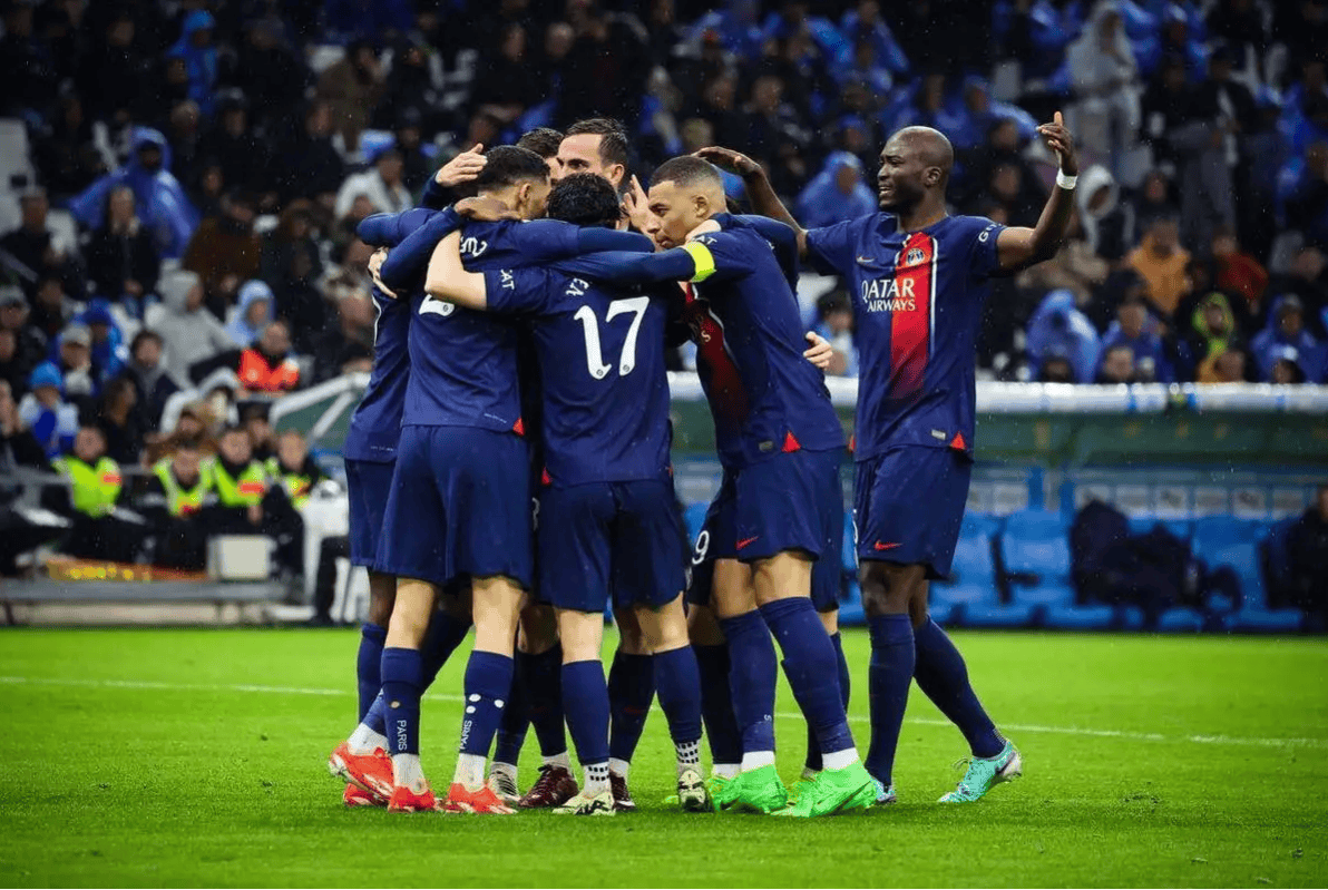 法国联赛最新战况:竞争激烈 法国联赛最新战况:竞争激烈