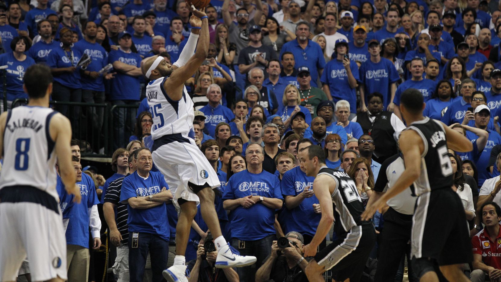 小牛后卫砍下生涯新高,成为球队得分支柱!的简单介绍 小牛后卫砍下生涯新高,成为球队得分支柱!的简单介绍