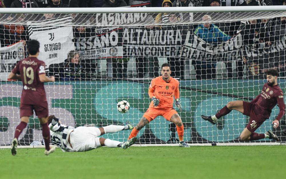 曼城横扫对手，杀入欧冠决赛成热议话题