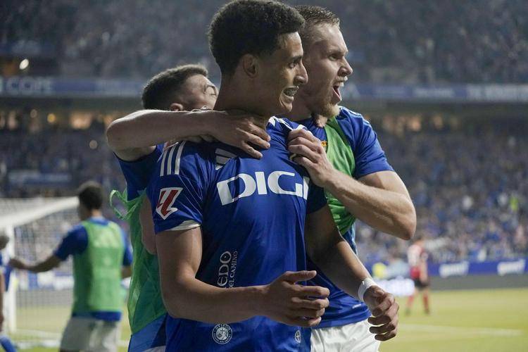 瓦伦西亚与比利亚雷亚尔的交锋备受关注