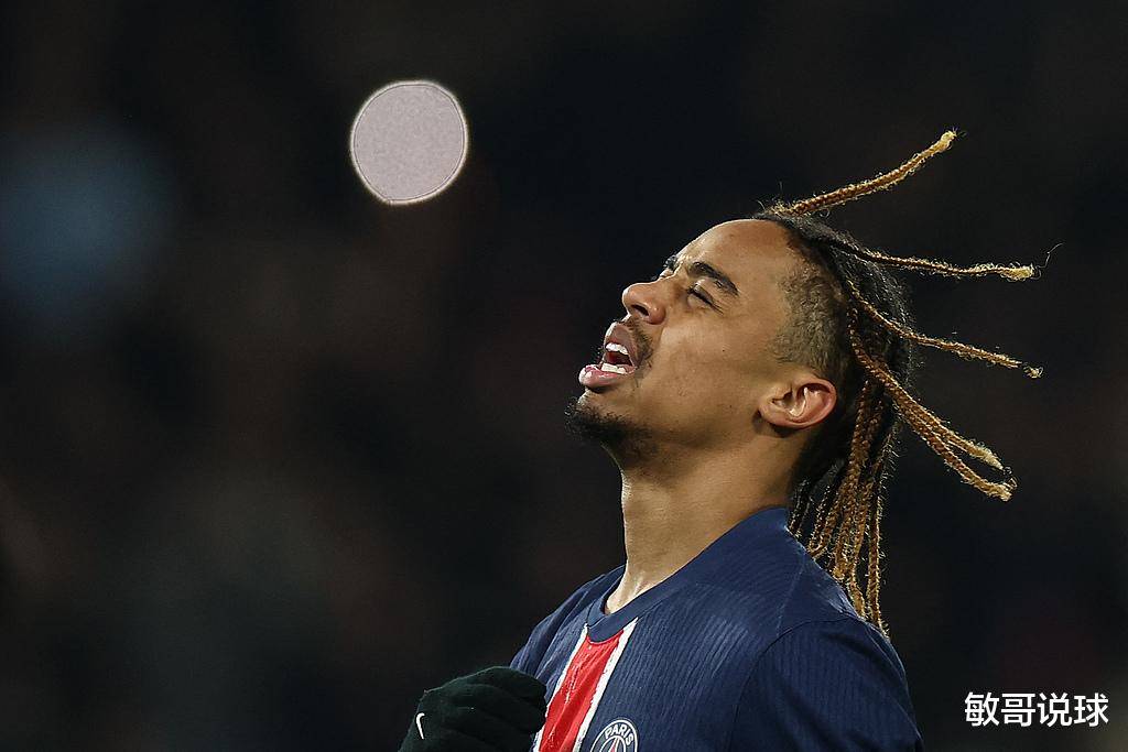 巴黎圣日耳曼球员斩获帽子戏法