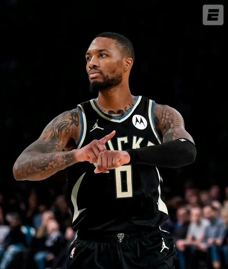 包含凯尔特人主帅调整战术，助球队逆袭的词条