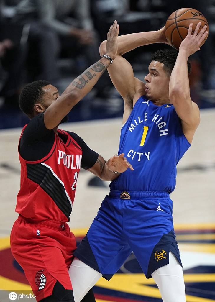 开拓者击败掘金终结两连败,利拉德全力护航砍下分 开拓者击败掘金终结两连败,利拉德全力护航砍下分