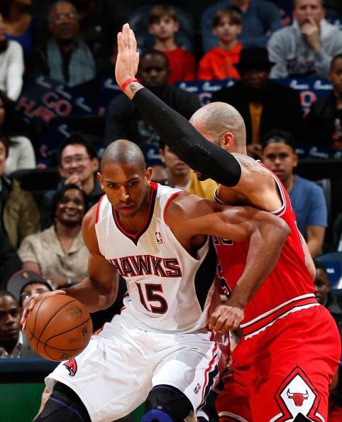 包含老鹰客场战胜公牛,迎来两连胜的词条 包含老鹰客场战胜公牛,迎来两连胜的词条