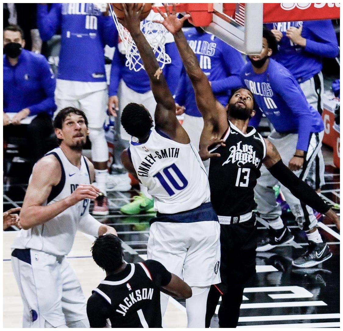 独行侠碾压公牛,巴图姆送出助攻 独行侠碾压公牛,巴图姆送出助攻