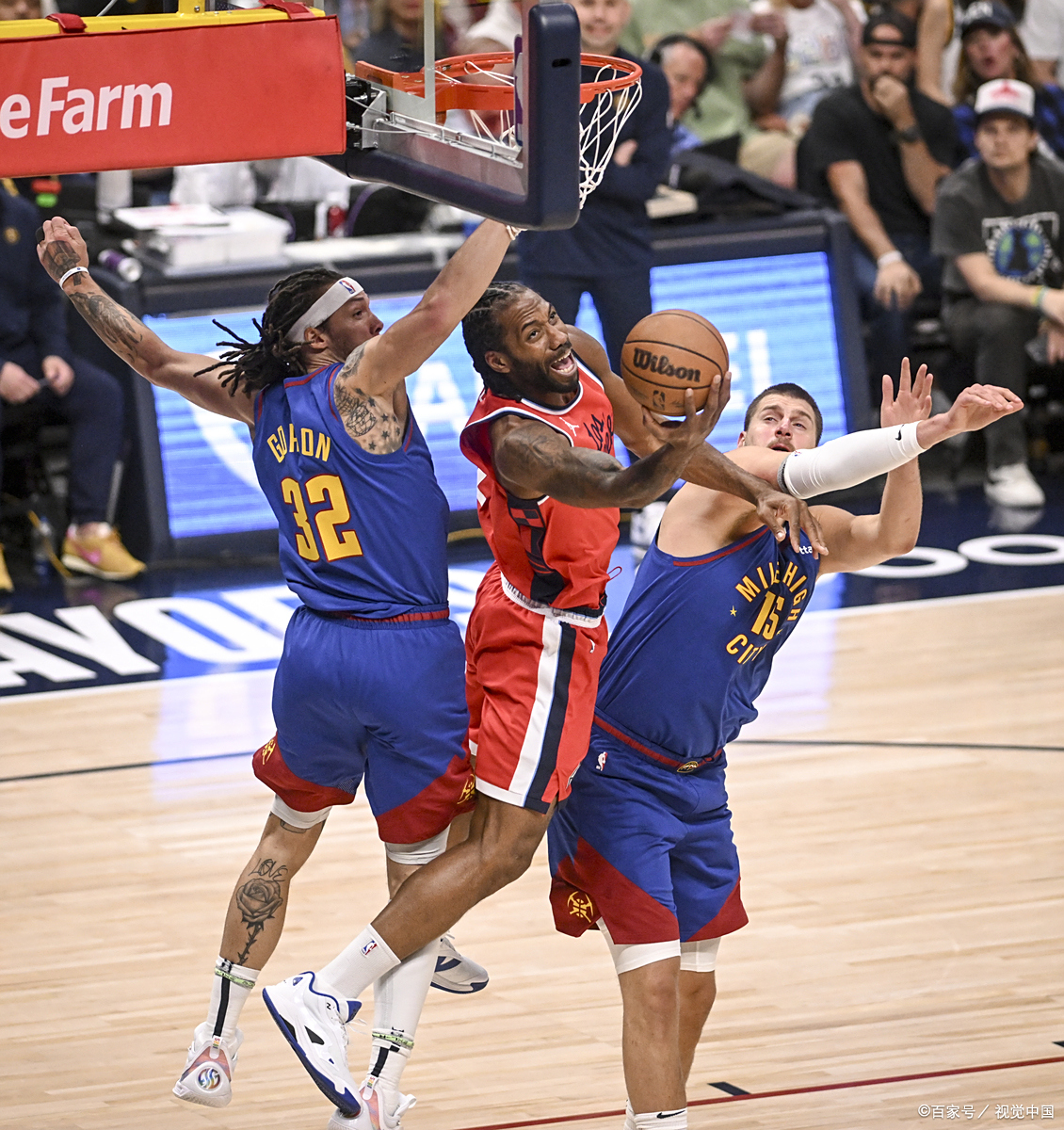 爵士压倒性优势战胜对手取得连胜