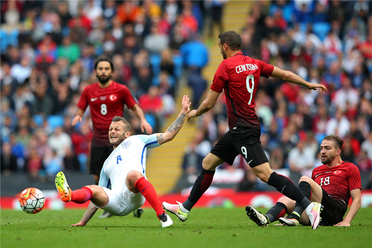 土耳其完胜挪威，凯恩关键制胜